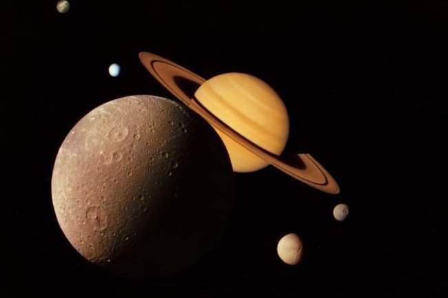 चंद्रमा और शनि की युति का शुभ और अशुभ प्रभाव