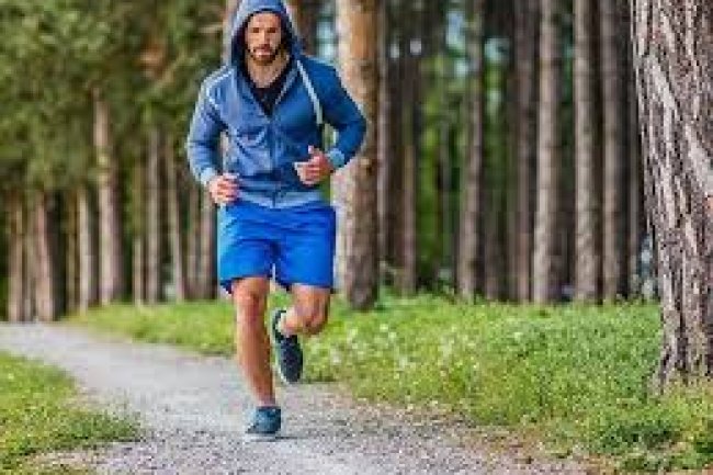 दौड़ने के फायदे: सेहत के लिए वरदान, सावधानी के साथ अपनाएं